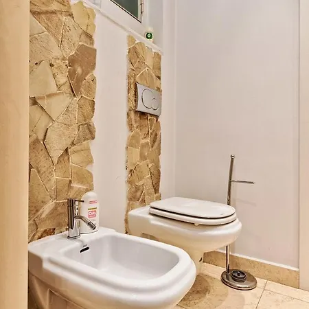 Madama Cristina Charming Apartment Turin